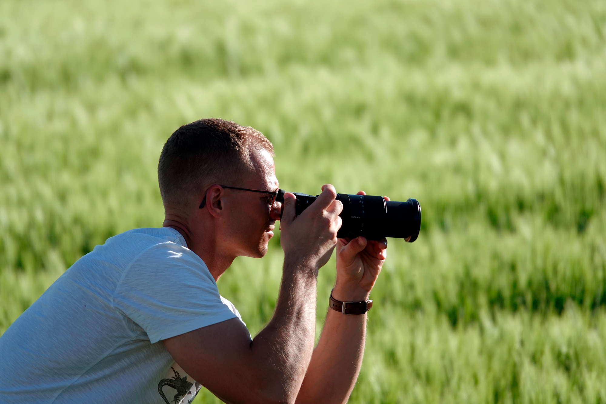 Anthony Dorthe Taking pictures
